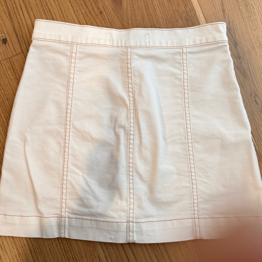 Veronica Beard Off-White Button-Front Mini Skirt - image 4